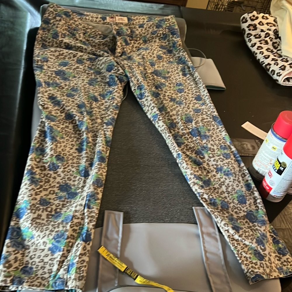 LEI Floral Jeans 15